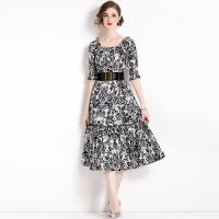 Polyester Waist-controlled & Slim & long style One-piece Dress & off shoulder printed shivering black PC