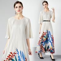 Chiffon Soft & long style & Pleated One-piece Dress & breathable printed Plant white : PC