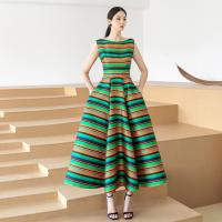 Polyester Waist-controlled & Slim One-piece Dress large hem design printed striped green PC