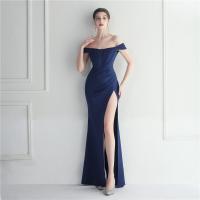 ポリエステル ロングイブニングドレス 単色 選択のためのより多くの色 一つ