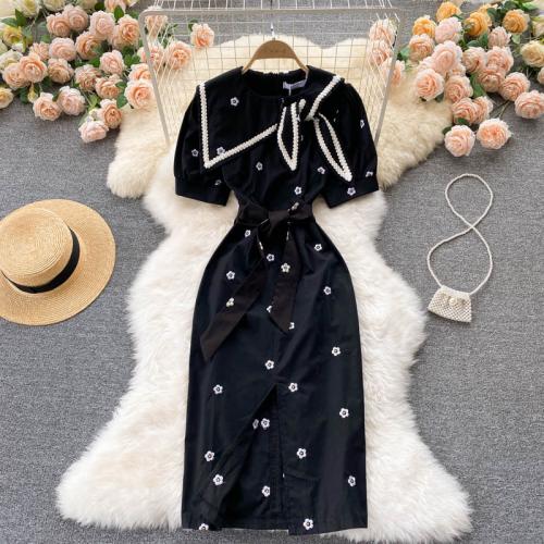 Polyester Waist-controlled & Slim & front slit One-piece Dress embroidered floral black PC