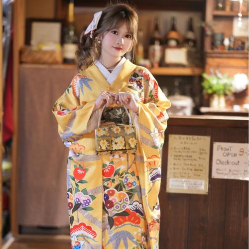 Poliéster Kimono Sexy, Disfraz de kimono & cinturón, impreso, floral, amarillo,  Conjunto