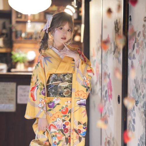 Polyester Sexy Kimono Cute & loose Kimono Costume & belt printed yellow Set