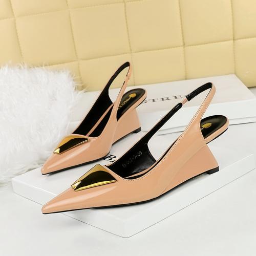 Patent Leather & PU Leather slipsole High-Heeled Shoes pointed toe & anti-skidding Solid Pair