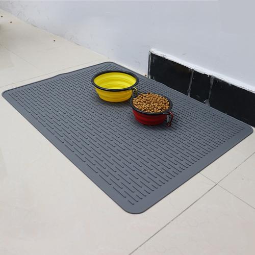 Silicone easy cleaning Pet Placemat & anti-skidding PC
