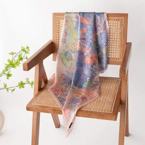 Přírodní hedvábí Hedvábný šátek Stampato různé barvy a vzor pro výběr kus