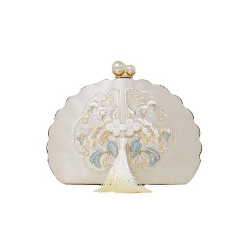 Silk & Polyamide Easy Matching Clutch Bag with chain & embroidered PC