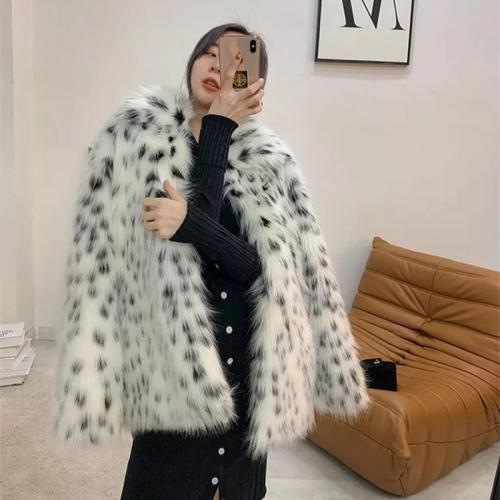 Umělá vlna Svetr kabát Leopard Bianco kus