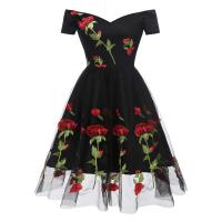 Kant & Polyester Boot hals eendelige jurk Geborduurd Bloemen Zwarte stuk