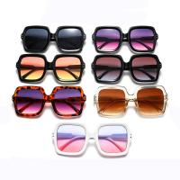 PC-Polycarbonate Sun Glasses for women & sun protection Polymethyl Methacrylate PC