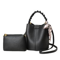 PU Leather Handbag large capacity & soft surface & attached with hanging strap Lichee Grain PC