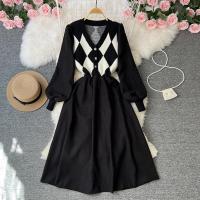 Polyester Waist-controlled One-piece Dress large hem design knitted black : PC