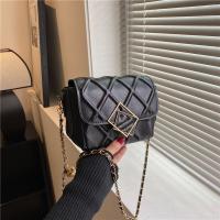 PU Leather Box Bag Crossbody Bag with chain Argyle PC
