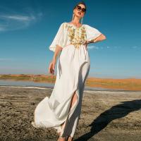 Polyester long style Middle Eastern Islamic Muslim Dress deep V & loose & with rhinestone Solid white PC