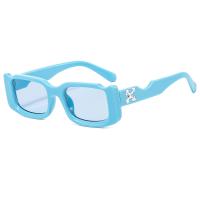 PC-Polycarbonate Easy Matching Sun Glasses anti ultraviolet & unisex PC