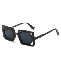 PC-Polycarbonate Easy Matching Sun Glasses for women & anti ultraviolet & sun protection & hollow Solid PC