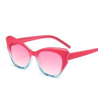 PC-Polycarbonate Sun Glasses for women & anti ultraviolet & sun protection Plastic PC
