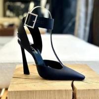 Silk & Rubber buckle High-Heeled Shoes & with rhinestone Solid black Pair
