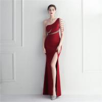 ポリエステル ロングイブニングドレス アイアンオン 選択のためのより多くの色 一つ