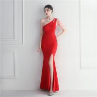 ポリエステル ロングイブニングドレス パッチワーク 単色 選択のためのより多くの色 一つ