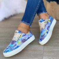 PU Leather Women Board Shoes & anti-skidding printed leaf pattern Pair