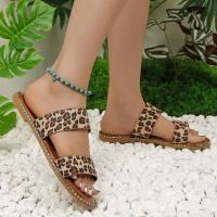 PU Leather Slipper & anti-skidding & breathable leopard brown Pair