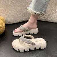 Rubber & PU Leather Women Flip Flops & anti-skidding & breathable iron-on Pair