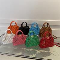 PU Leather Shell Shape Handbag attached with hanging strap Polyester heart pattern PC