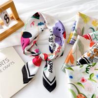 ポリエステル 女性スカーフ 印刷 選択のための異なるパターン 選択のためのより多くの色 一つ