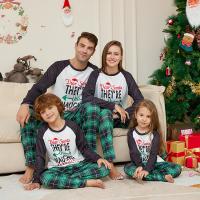 Polyester Parent-child Sleepwear & two piece printed letter green Set