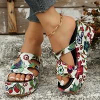 Rubber & PU Leather Flange Slipper & hollow printed floral Pair