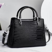 PU Leather Handbag embossing & large capacity & soft surface & attached with hanging strap Polyester crocodile grain PC