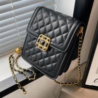 PU Leather Box Bag Crossbody Bag with chain & soft surface Argyle PC