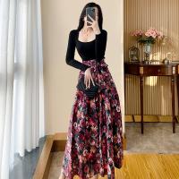 Polyester Tweedelige jurk set Afgedrukt Bloemen Zwarte Instellen