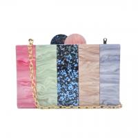 Akryl & Flitr Spojková taška Patchwork smíšené barvy kus