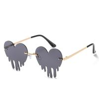 Metal & PC-Polycarbonate Easy Matching Sun Glasses sun protection & unisex heart pattern PC