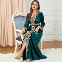 Polyester Robe musulmane islamique du Moyen-Orient Brodé Solide Vert pièce
