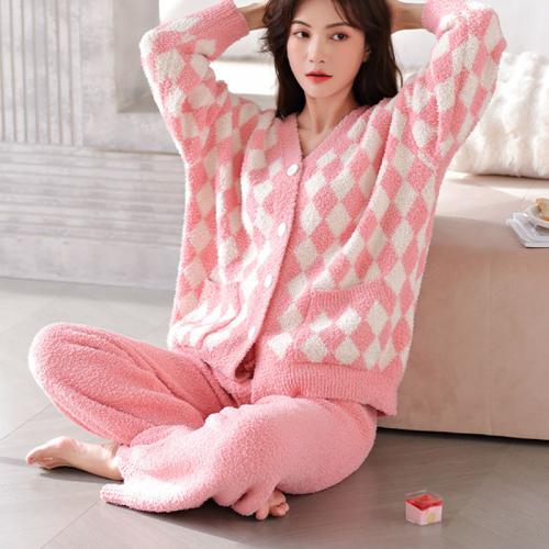 Polyester Women Pajama Set thicken & thermal Pants & coat printed Argyle pink and white Set