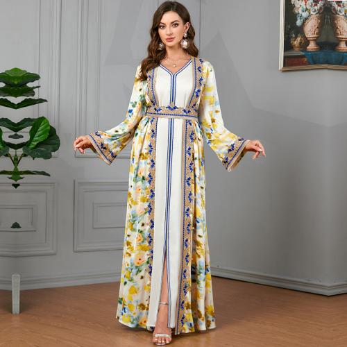 Polyester Soft Middle Eastern Islamic Muslim Dress & two piece & loose printed shivering yellow Set