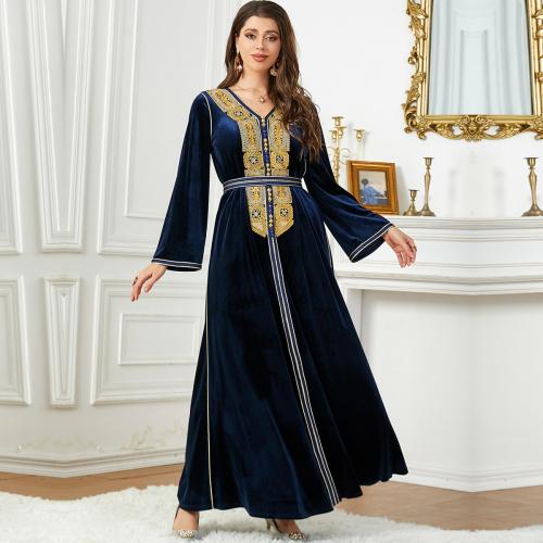 Velveteen Soft Middle Eastern Islamic Muslim Dress & loose & breathable embroidered Solid PC