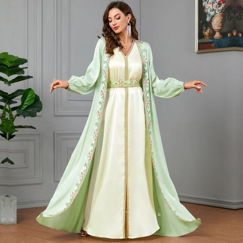 Polyester Soft Middle Eastern Islamic Muslim Dress & two piece & loose Solid green Set