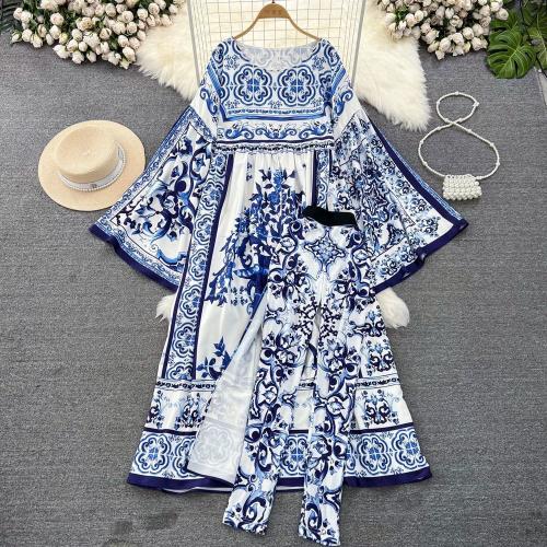 Polyester Women Casual Set & two piece & loose printed blue and white Set