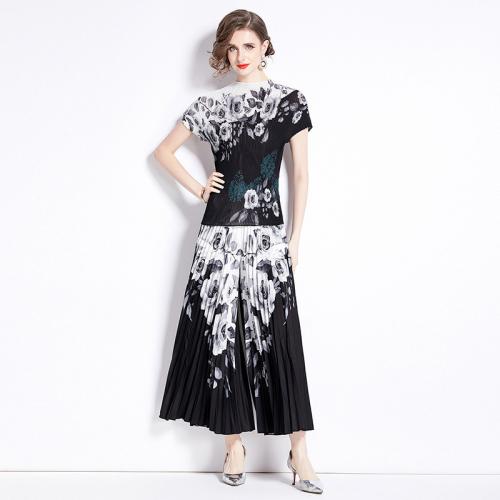 Polyester Soft & Pleated Two-Piece Dress Set & two piece floral black Set