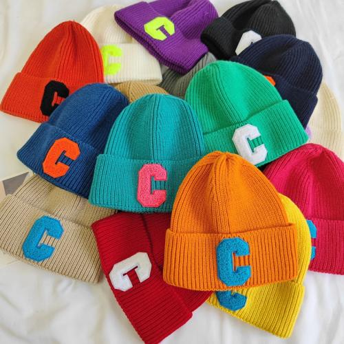 Acrylique Chapeau tricoté Tricoté couleur et motif différents pour le choix : pièce