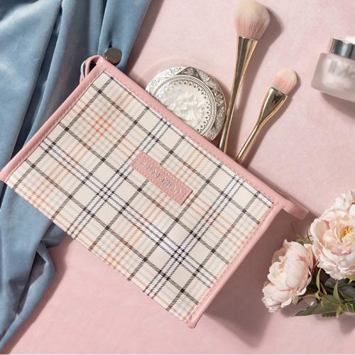 PU Leather Cosmetic Bag portable & waterproof Polyester plaid PC